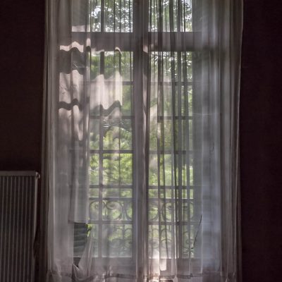 Transparent curtain